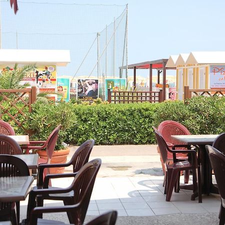 Hotel Cristallo Fano Buitenkant foto