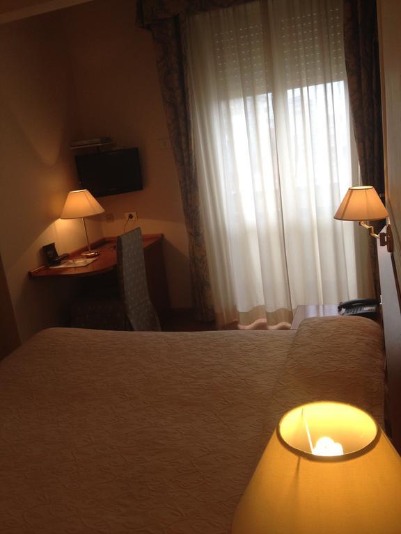 Hotel Cristallo Fano Kamer foto