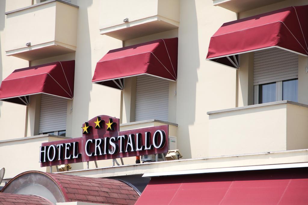 Hotel Cristallo Fano Buitenkant foto